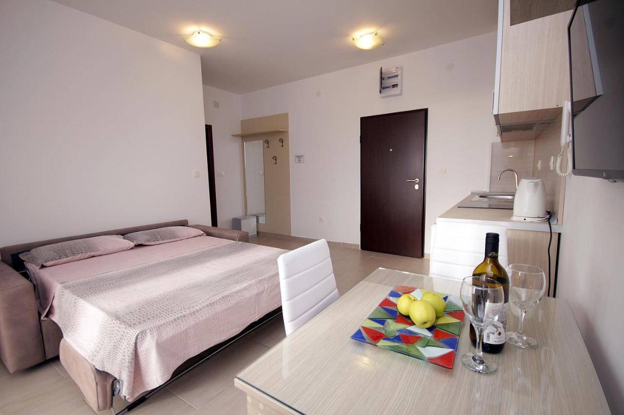 Dj Apartment *